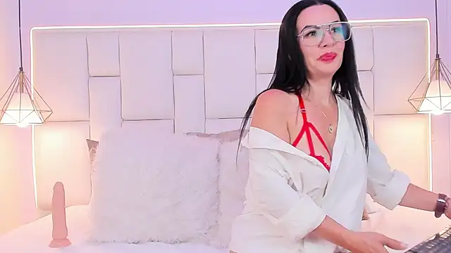 DannaPerea online show from May 19, 11:56 pm