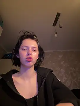 sennie x online show from May 4, 6:22 pm