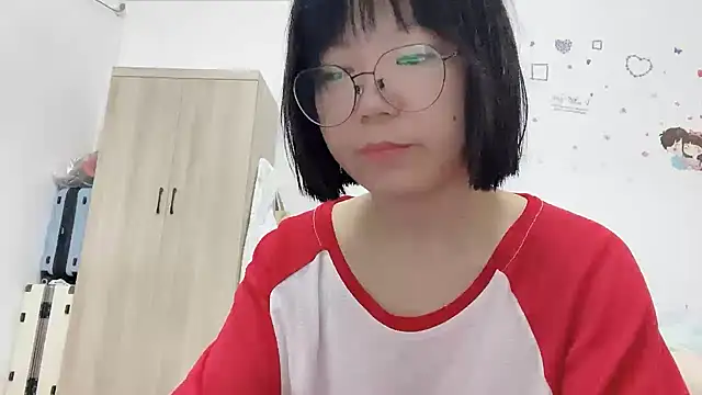 Belle-LL online show from May 11, 3:40 pm