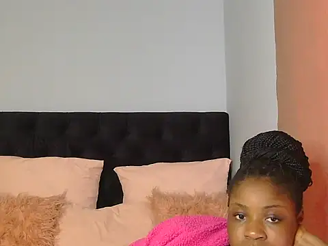 julianaa19 online show from April 27, 2:03 pm