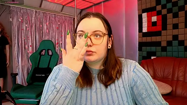 CatherineClaire online show from May 24, 4:39 pm