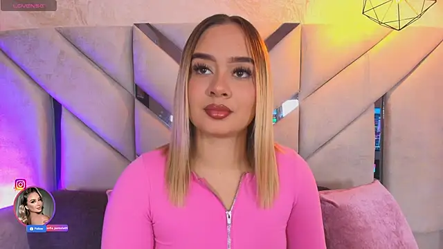 Sofia pamela  online show from May 11, 7:11 pm