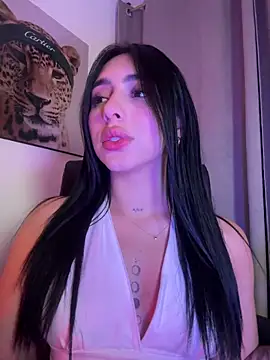 IsabellaNoir  online show from April 28, 2:27 am