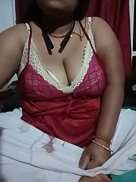 Cute-Rhea online show from May 14, 9:53 pm