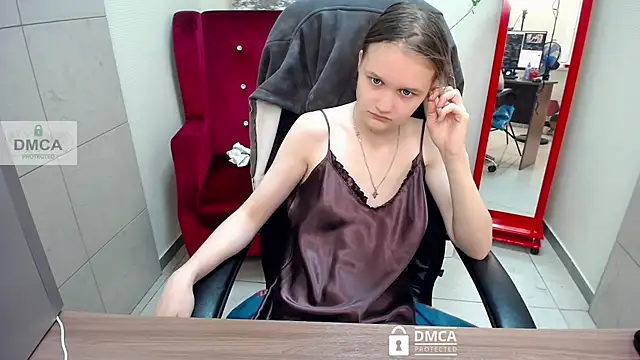  donnaSia  online show from June 7, 7:59 am