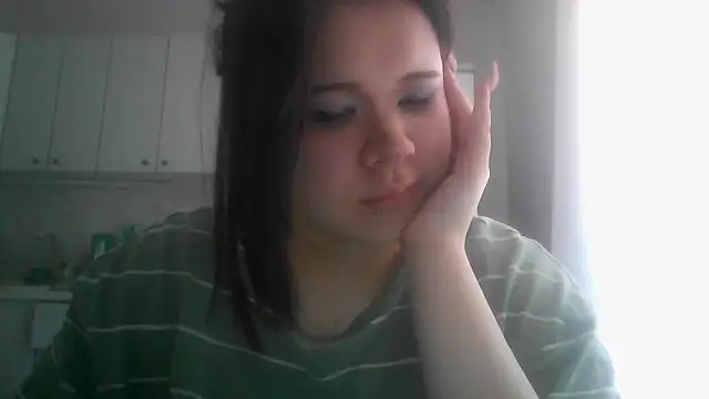 Amanda Mia  online show from May 6, 9:13 am
