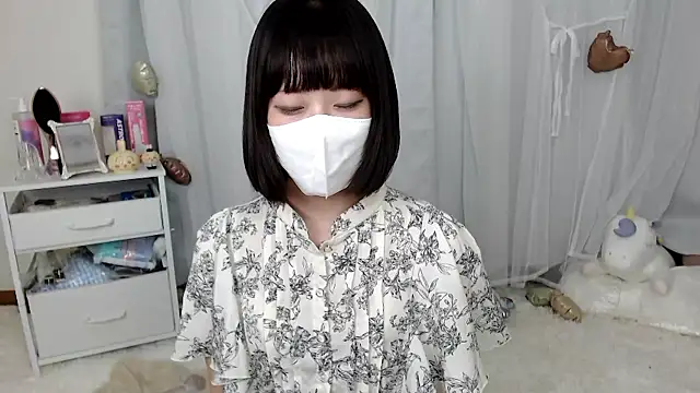 mii  tan online show from June 14, 11:10 am