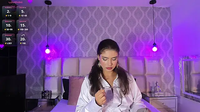 BellaaGrace online show from June 14, 4:13 am