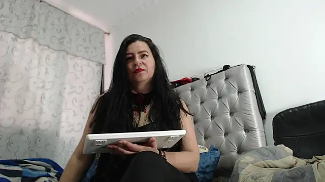 HelenNovoa online show from July 21, 7:03 pm