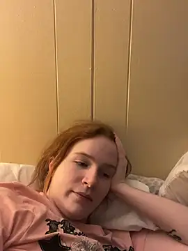 IvelynnMoon online show from April 27, 12:52 am