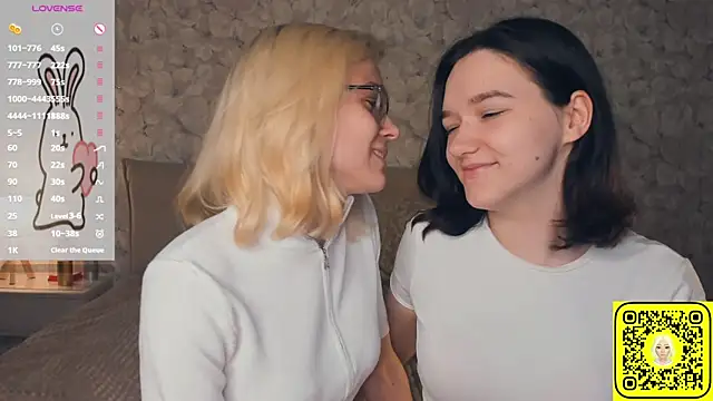 KarinStfleur online show from June 6, 7:20 pm