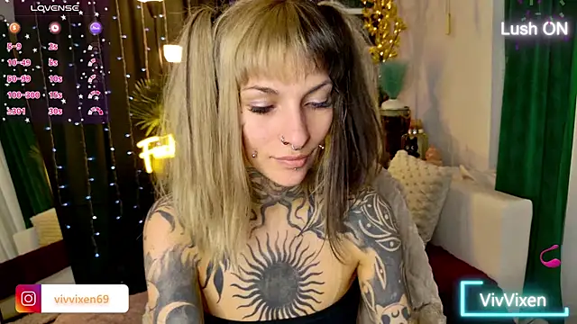 VivVixen online show from May 21, 5:55 pm