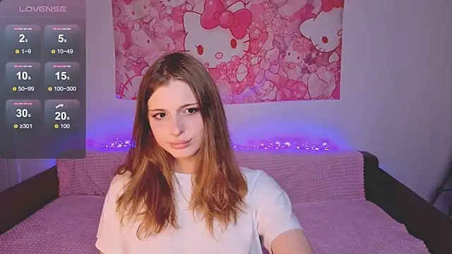 LouiseKane online show from July 4, 3:08 pm