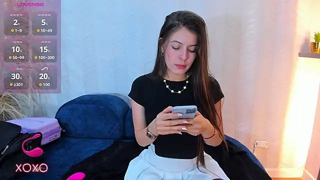 Hillary myerss  online show from June 26, 5:47 pm