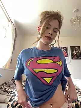 Young Lizzie online show from May 7, 1:37 pm