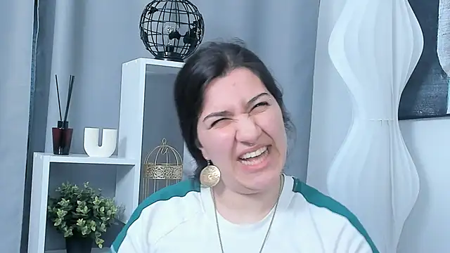 FrancinaDanley online show from April 30, 4:34 pm