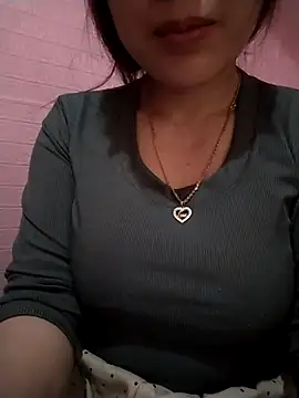 linhkun1 online show from May 4, 1:53 am