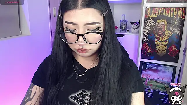 VamppyJanne online show from June 3, 12:45 am