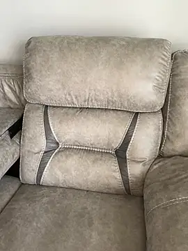 moriahisyuck online show from April 30, 2:22 pm