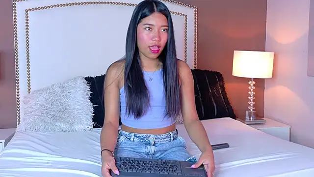 hanaluna  online show from June 26, 2:18 pm