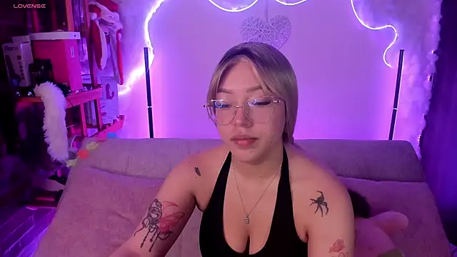 liz martins1 online show from July 6, 1:44 am