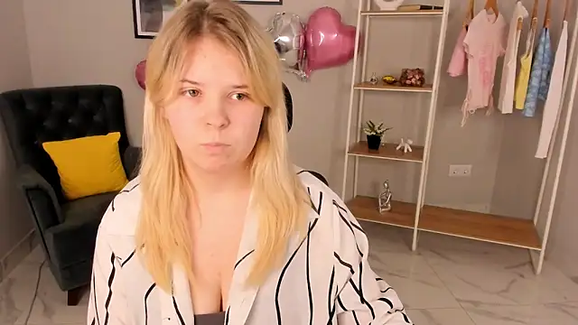 Rina Frant online show from May 10, 1:46 pm