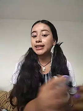 L0lita Emi12 online show from June 4, 8:24 pm