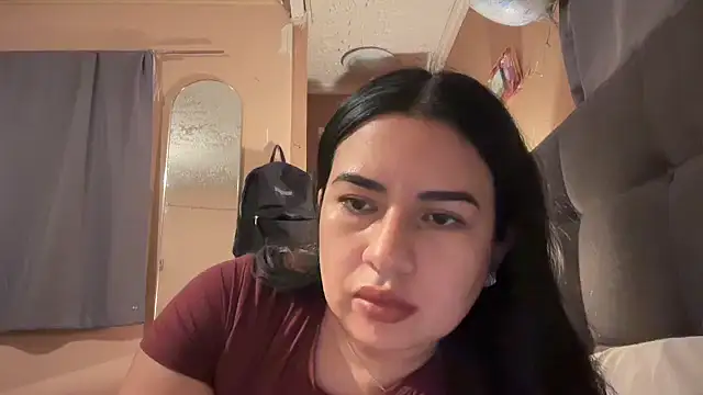 gigi333336 online show from June 10, 11:03 pm