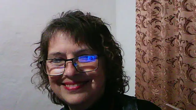 ElizabethGorden online show from May 31, 6:09 pm