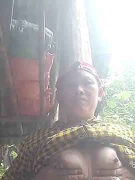 yeuanh1 online show from May 11, 7:32 am