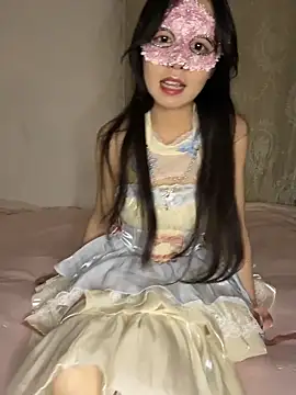 zhihan32 online show from May 8, 3:48 pm