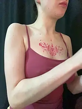 shrie beverlyy0690 online show from May 12, 11:44 pm