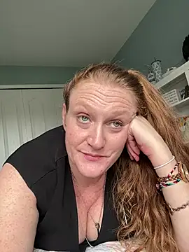 Kellilyn10 online show from July 28, 9:47 pm
