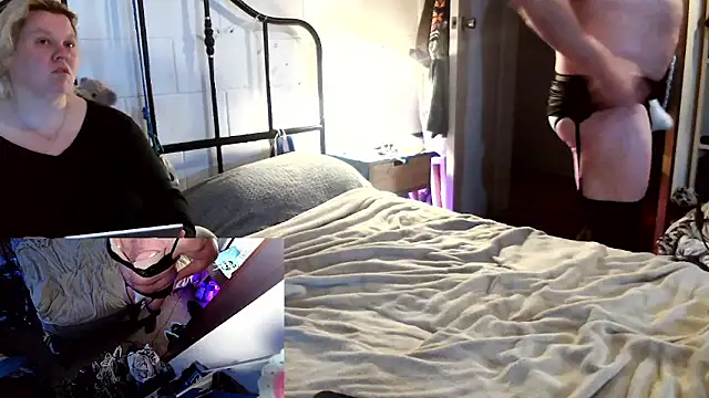 Heidixox69 online show from July 4, 1:56 am