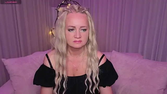 Ingrid Eriksen online show from June 1, 1:29 am