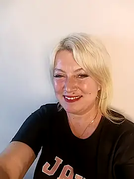 MollyyJoyy online show from May 13, 2:45 pm