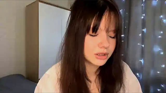 EmilyMercurial online show from June 12, 8:55 am