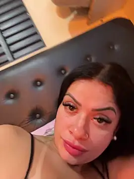 belababyy online show from June 9, 11:31 am