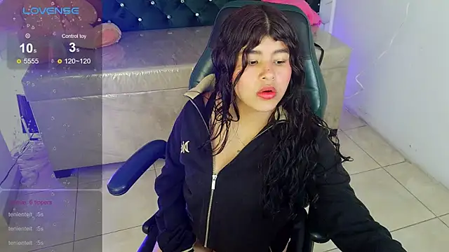 Mia kittie m online show from May 8, 8:21 pm