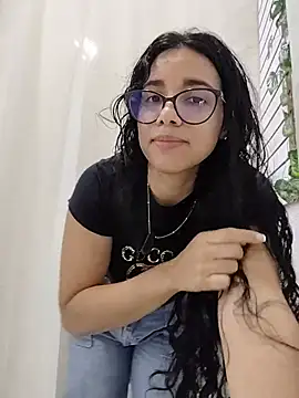 alanahot94 online show from August 9, 5:49 pm