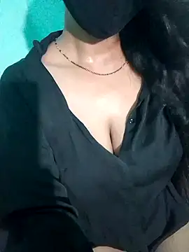 Cute-Ishita online show from June 18, 4:45 pm