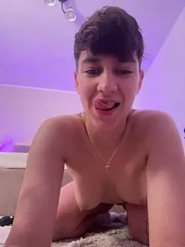 JessyAdoryx online show from June 3, 2:33 pm