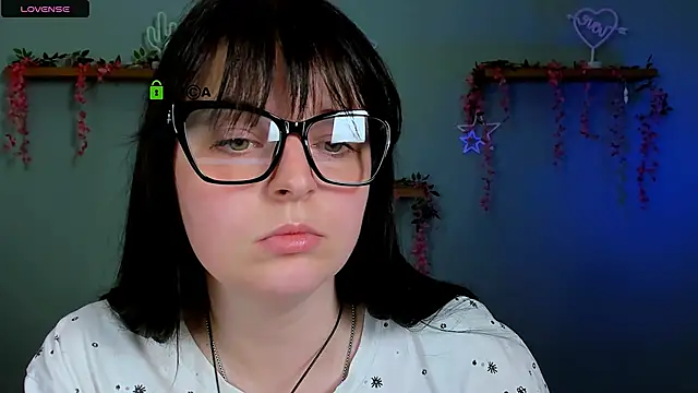 dana cute1 online show from May 13, 9:59 am