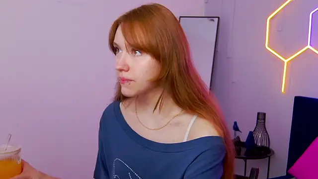Angel Fleur online show from June 6, 1:23 am