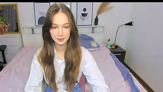 Baby Dana1 online show from May 12, 3:52 pm
