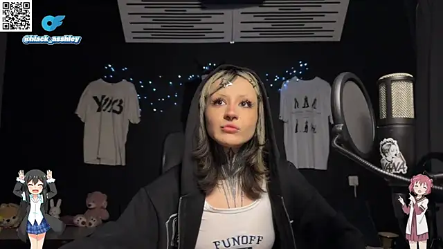 Ahley Black online show from May 17, 11:48 pm