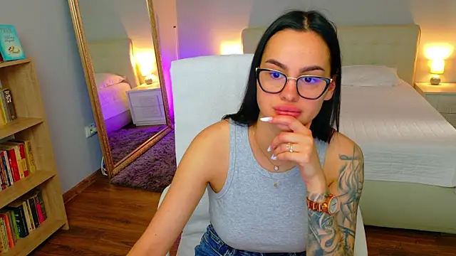 BabyyGirll  online show from July 8, 6:37 am