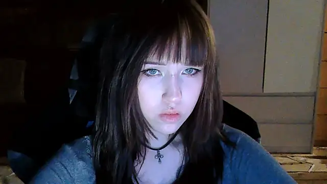 NoirEva online show from May 20, 7:11 pm