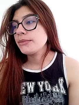 cutetemari online show from May 13, 3:29 pm