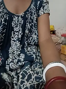 diyadey25012 online show from May 21, 1:31 pm